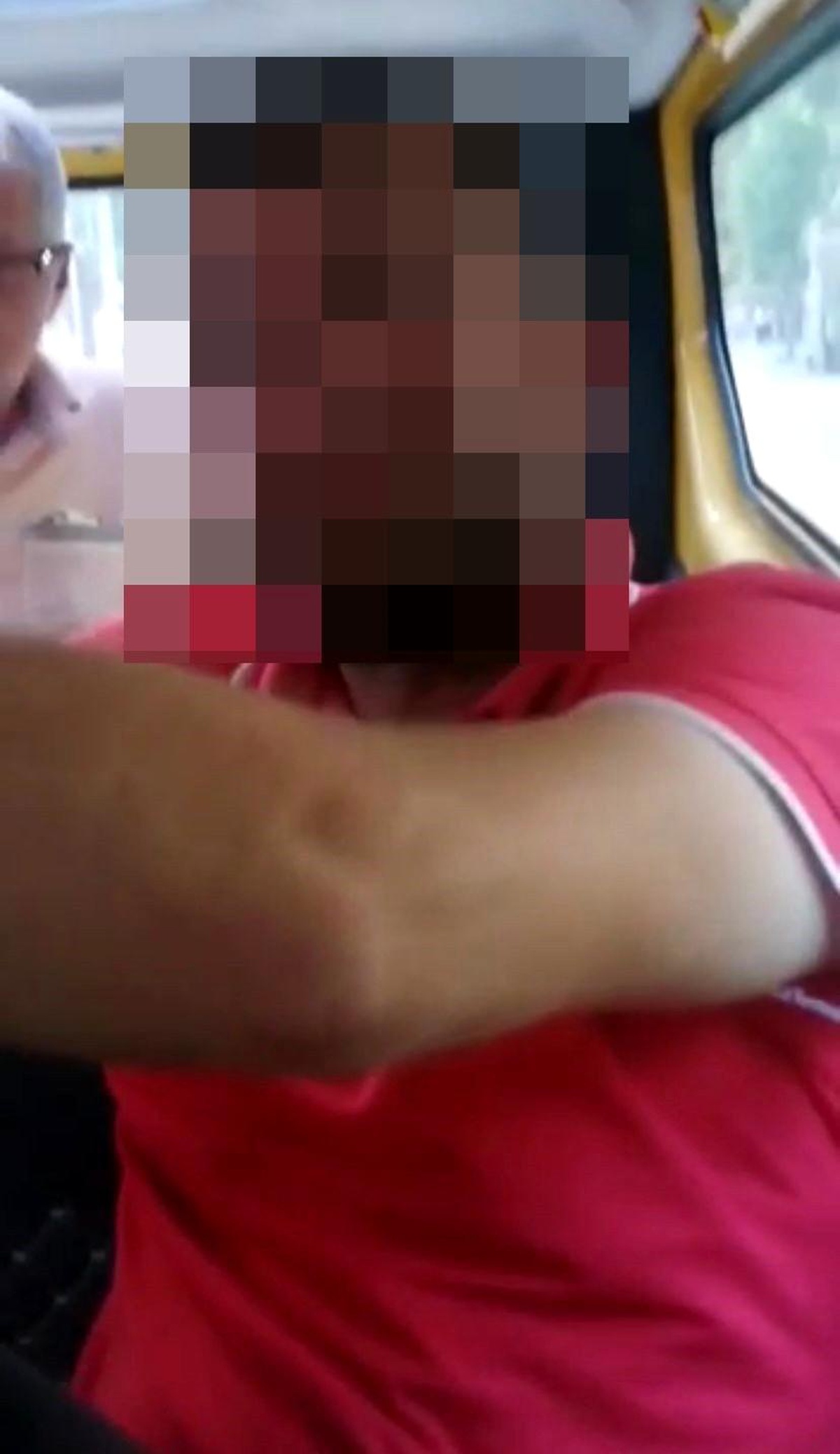 26 yaşındaki genci dolmuşta taciz ettiği iddia edilmişti, tutuklandı