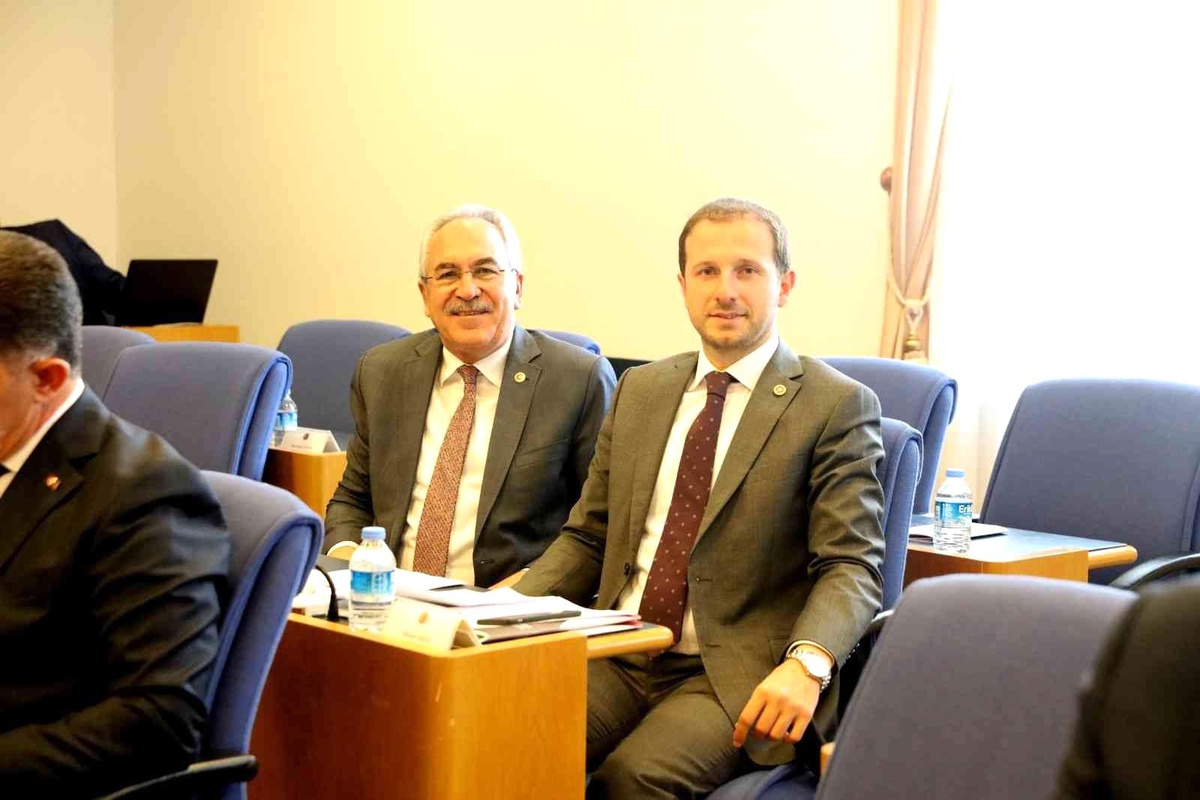 AK Parti\'li Kılıç, Plan ve Bütçe Komisyonu\'nda konuştu: "Sağlıkta önemli başarı hikayeleri yazdık"