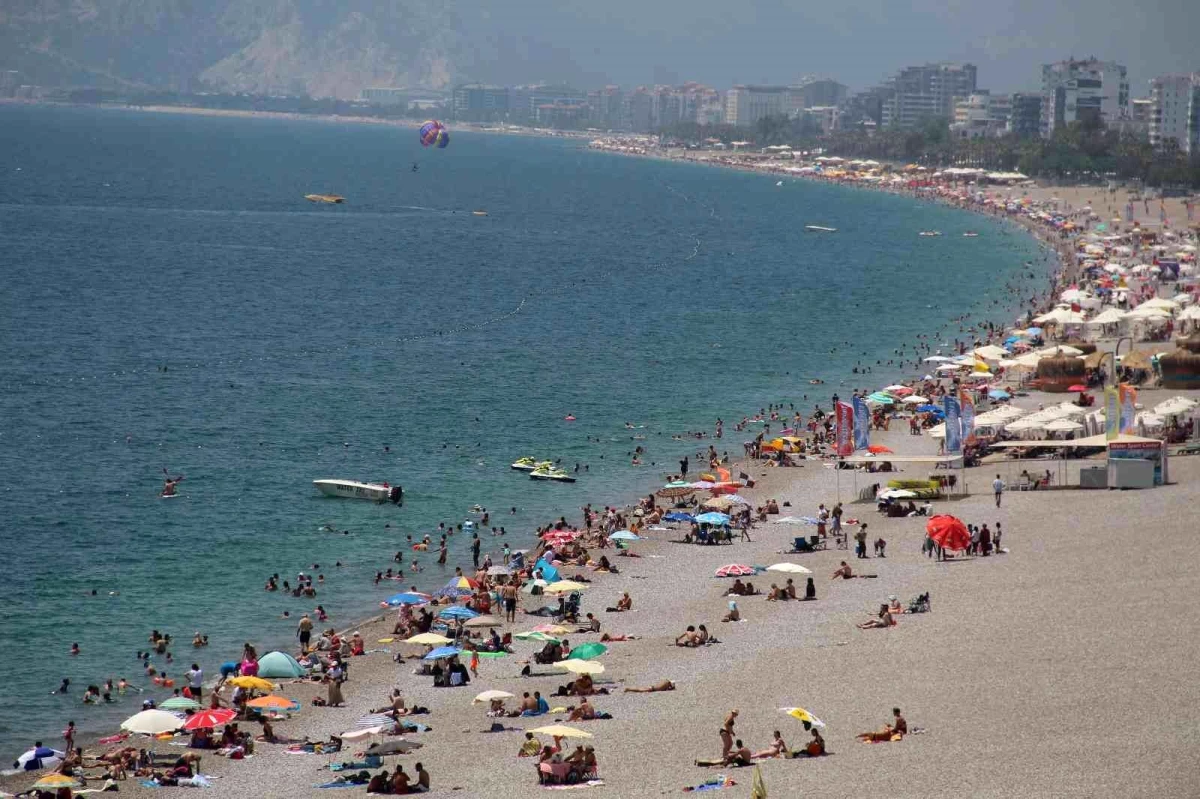 Antalya\'ya havayoluyla gelen turist sayısı 3 milyonu geçti