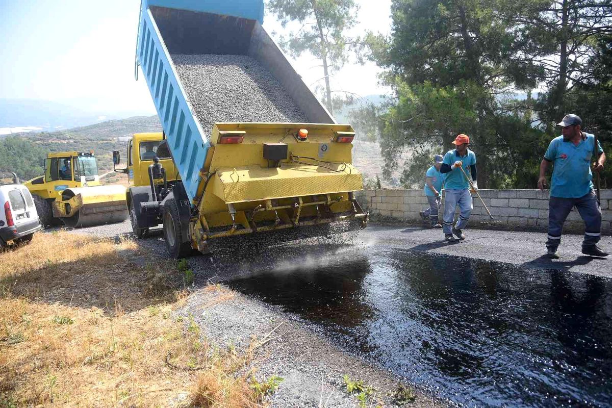 Asfalt çalışmaları Keşefli ve Uğrak Mahallesi'nde sürüyor