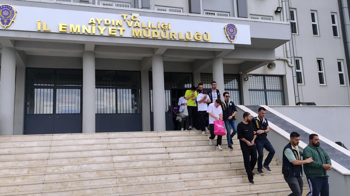 Aydın merkezli dolandırıcılık operasyonunda yakalanan 12 şüpheli tutuklandı