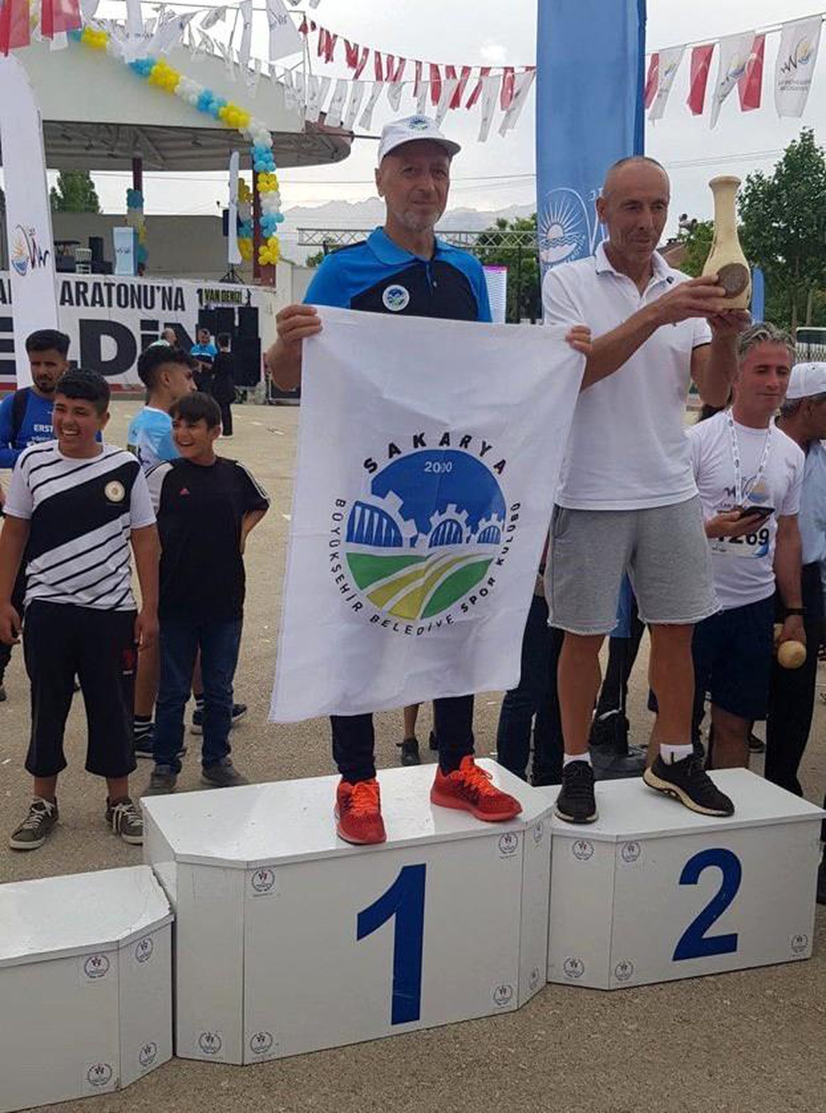 Büyükşhirli koşucu Van\'da altın madalya kazandı