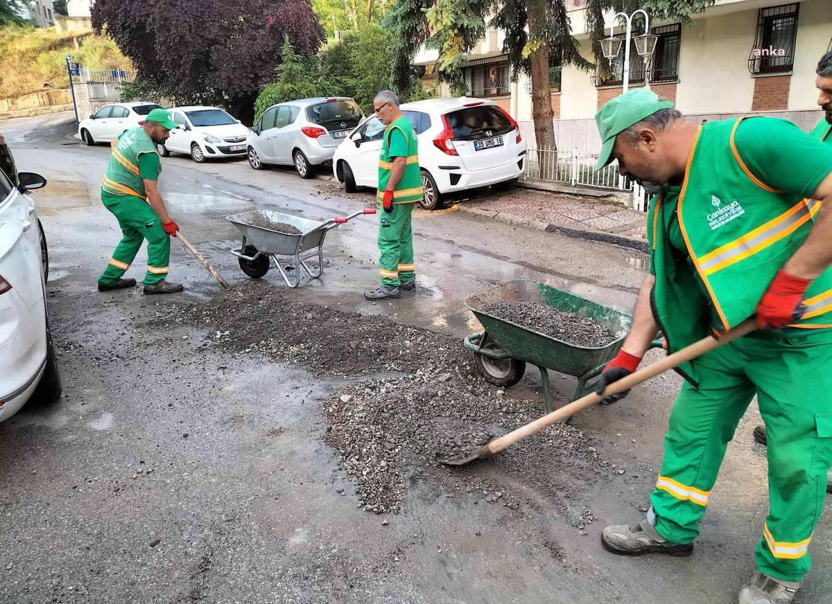 Çankaya\'da Yoğun Yağış Sonrası Temizlik
