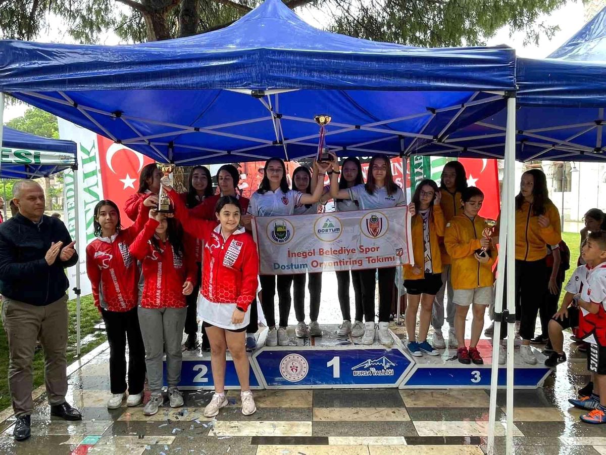 Dostum Oryantiring takımı U14\'te Türkiye şampiyonu oldu