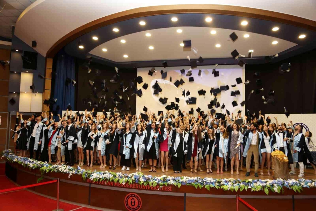 Eğitim Fakültesi Mezuniyet Töreni gerçekleşti