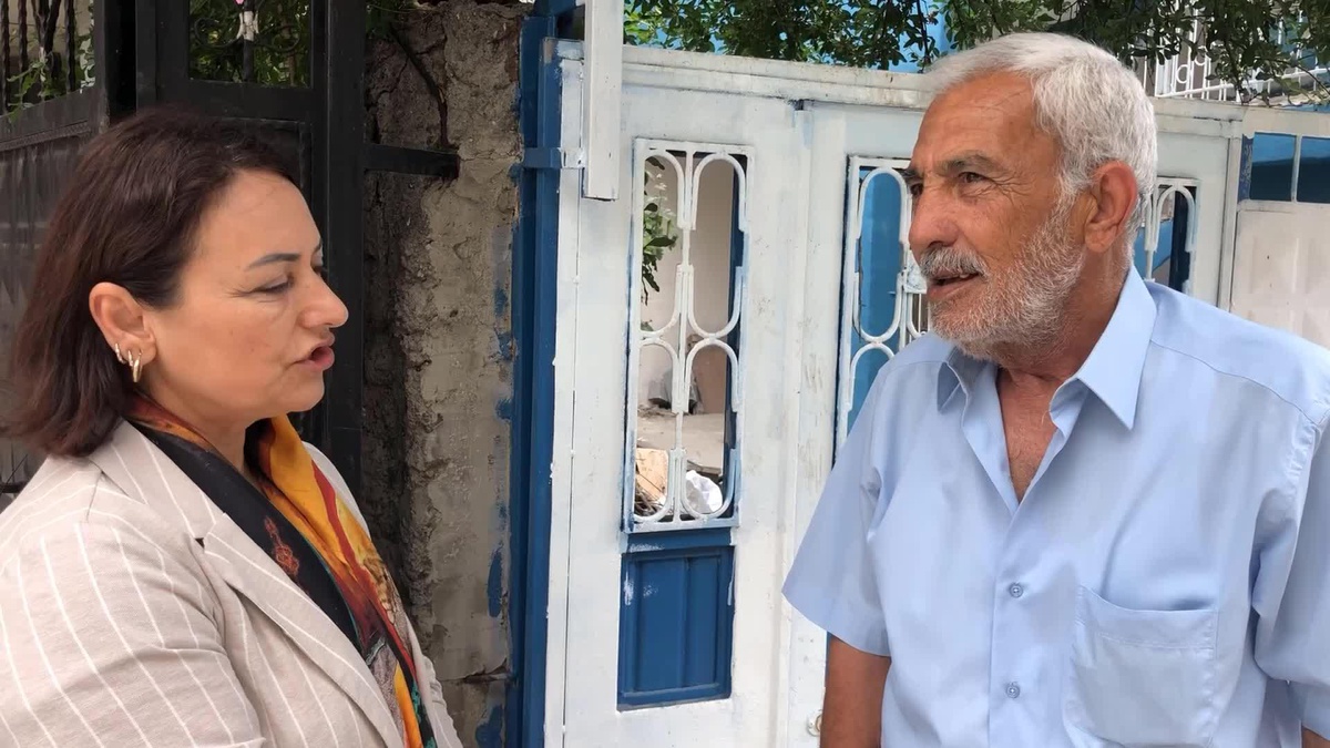 Eyt\'li Yurttaş: Kırmızı Eti Zaten Unuttuk. Kurban\'dan Kurban\'a Görüyorduk. Şu Zamlardan Sonra Tavuk Eti de Alamıyorum