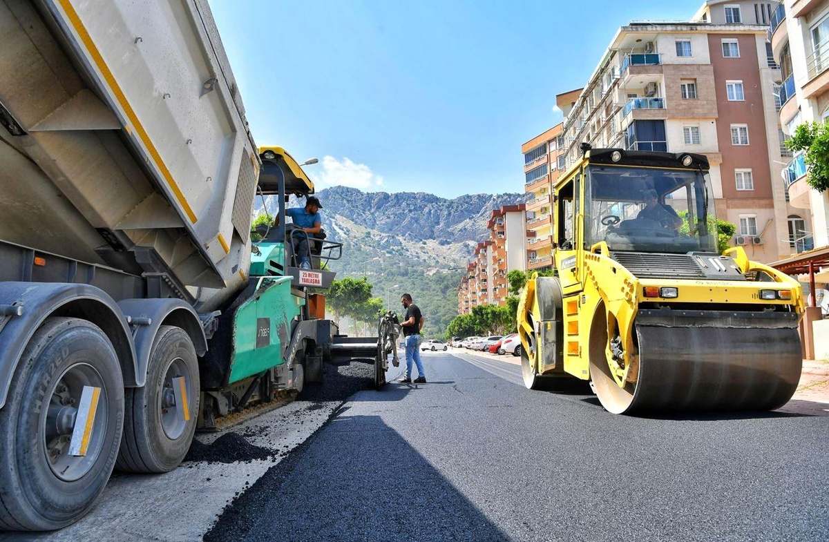 Konyaaltı\'nda onarım ve yenileme seferberliği