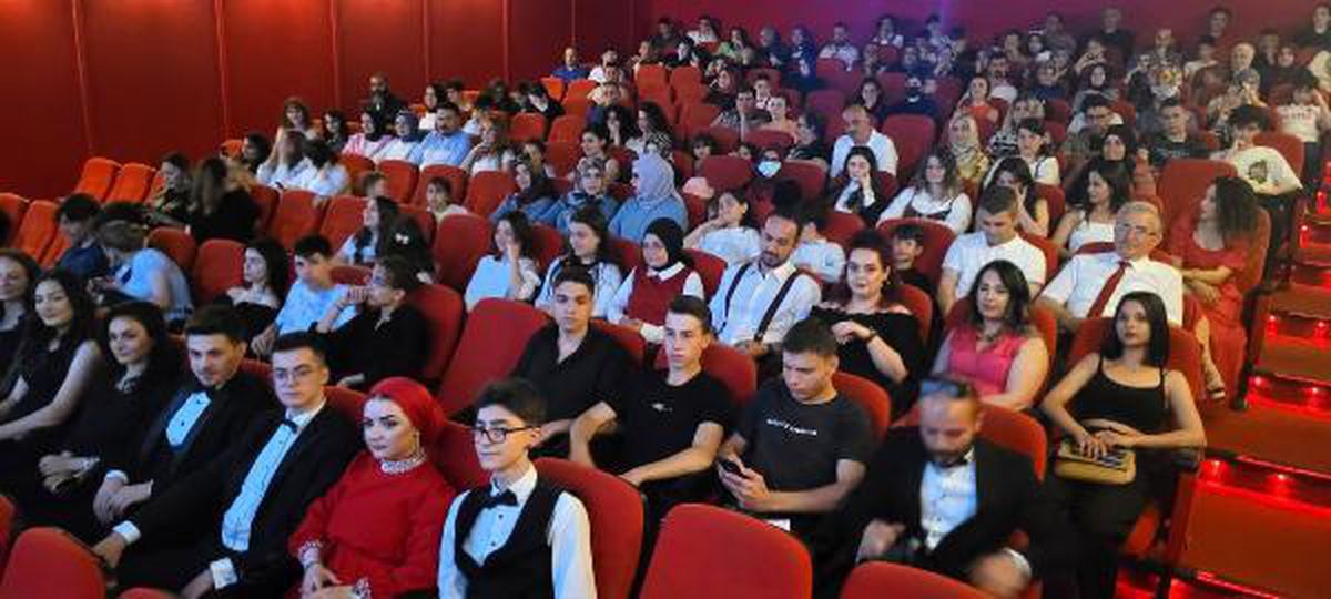 Liselilerden \'kadına şiddet\' temalı, uzun metrajlı İngilizce film