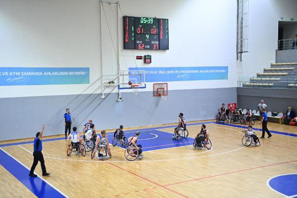 "Tuzla halkıyla sporcularımızın yanındayız"