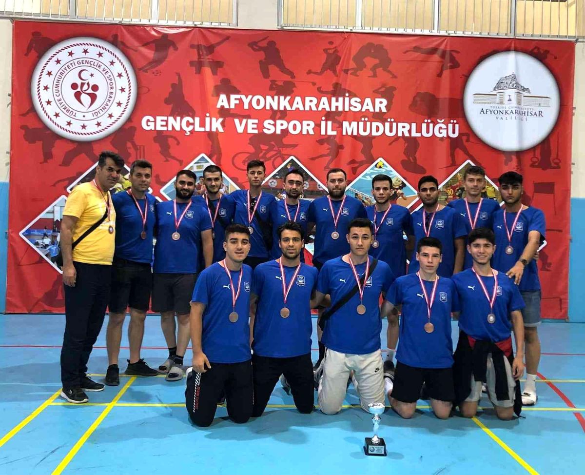 Yunusemre hentbolde 2. Lig\'e yükseldi