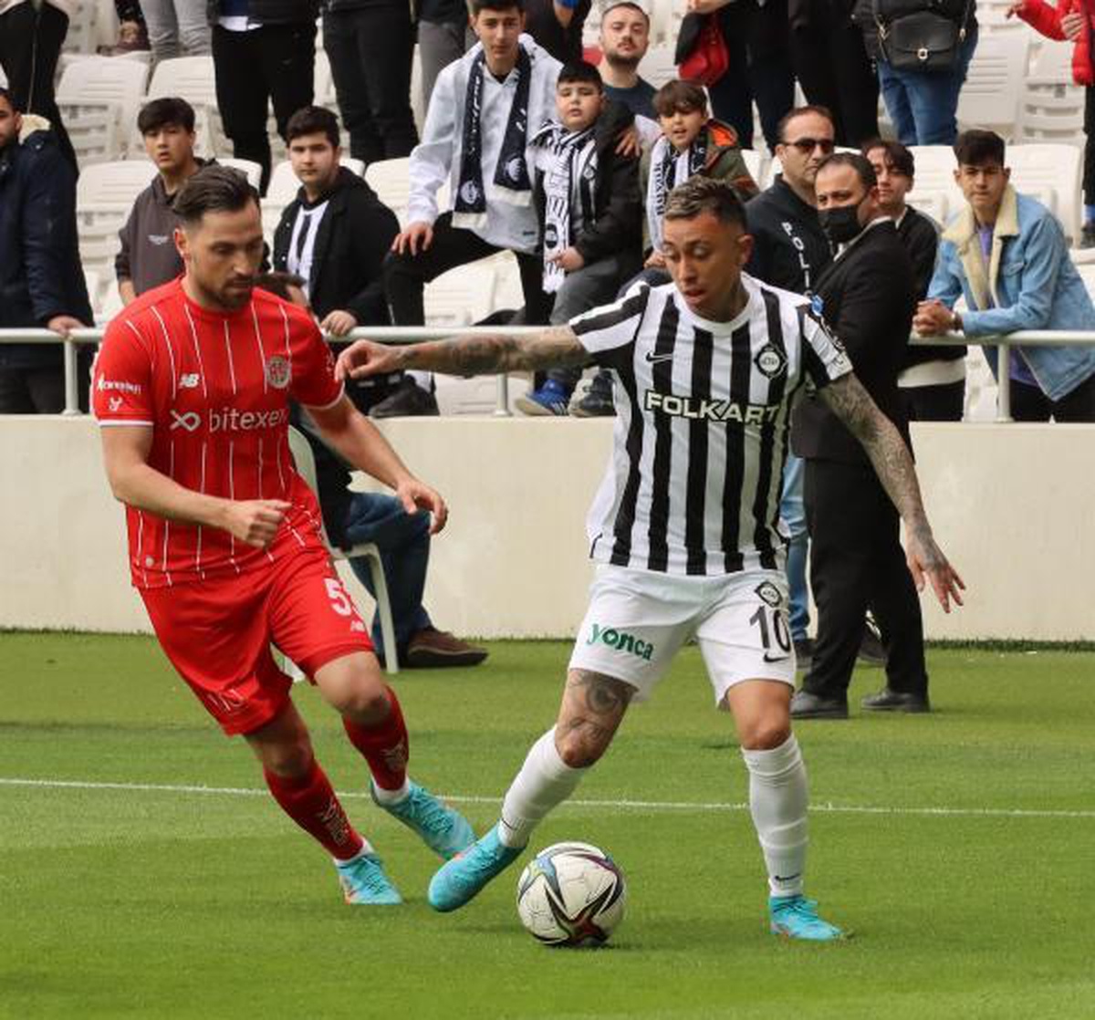 Altay, Rodriguez\'le anlaşarak ayrılmak istiyor