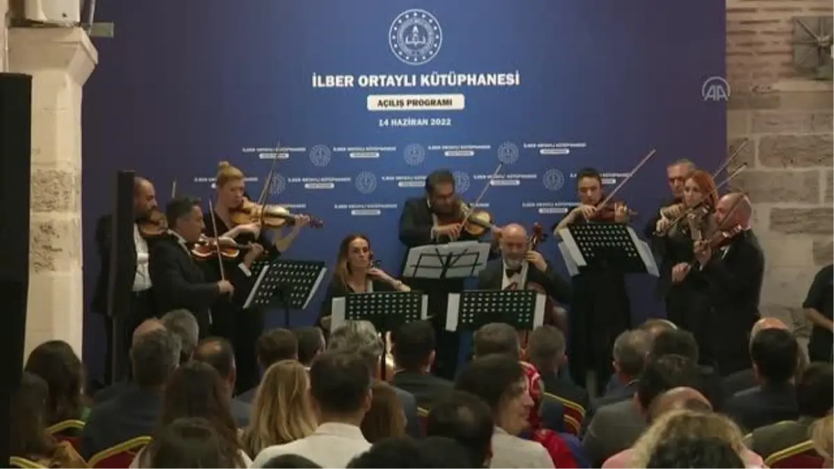 Bakan Özer: '17 Haziran'dan sonra kütüphanelerimiz ilk defa yazın tüm Türkiye'de açık kalacak'