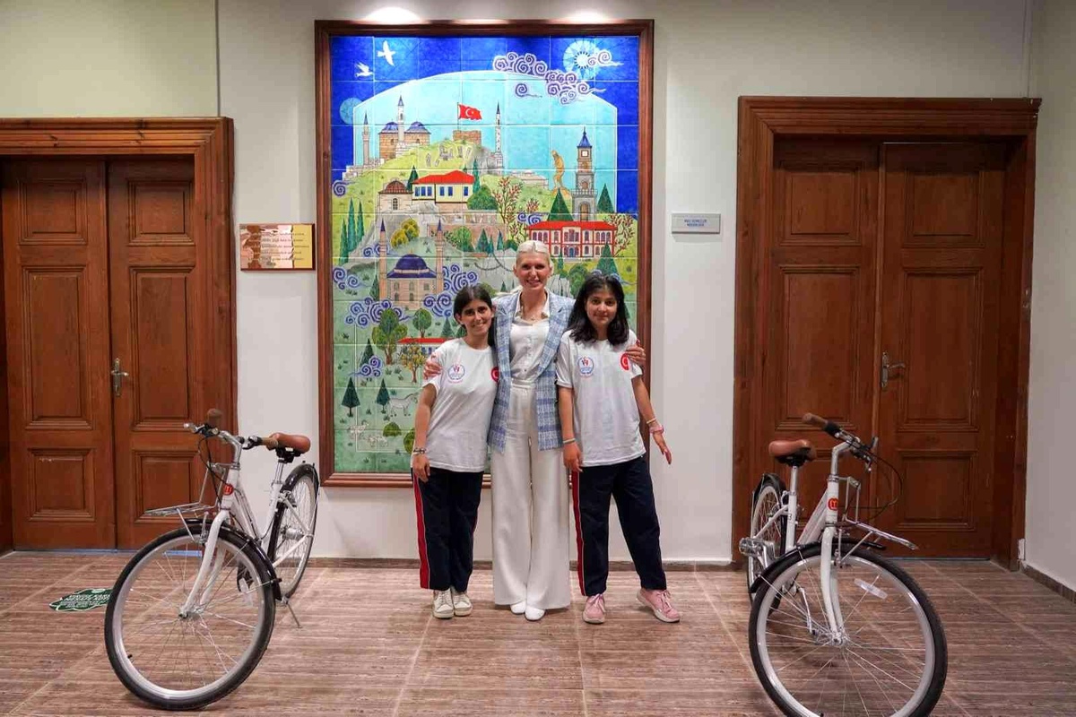 Bilecikli sporcuların Özel Sporcular Atletizm Müsabakaları\'nda büyük başarıları