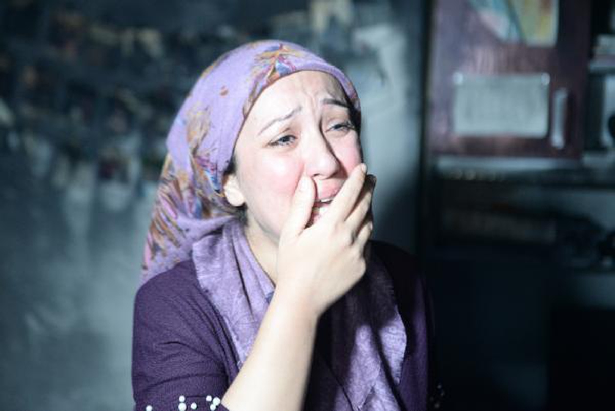 Boşanmak isteyen eşine kızıp, evi ile kamyonetini yaktı