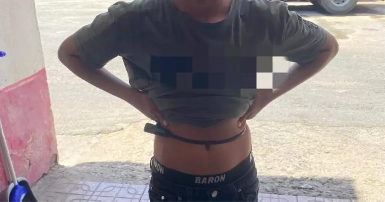 Çelik bisiklet kilidini beline kilitleyen çocuğu itfaiye kurtardı