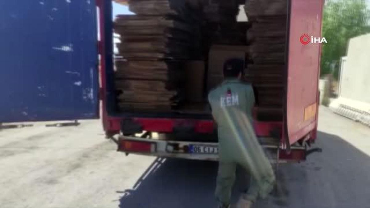 Kartonların arasına gizlenmiş 23 kilo 767 gram eroin ele geçirildi: 3 kişi tutuklandı