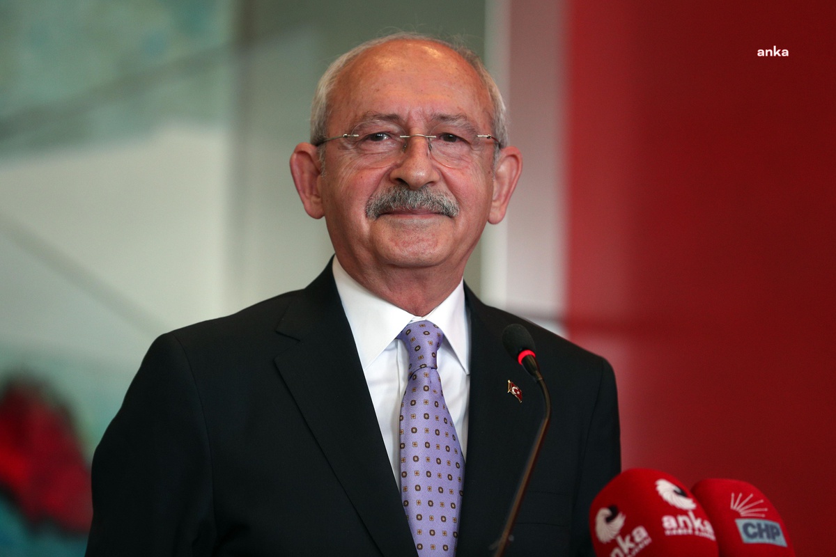 Kılıçdaroğlu: "Şampiyon Olan Fenerbahçe Beko Basketbol Takımını Yürekten Kutluyorum"