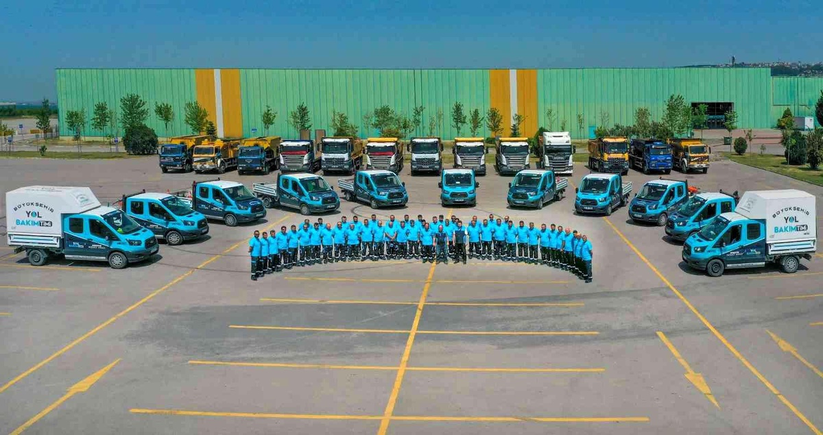 Kocaeli\'nin yolları yol bakım timine emanet