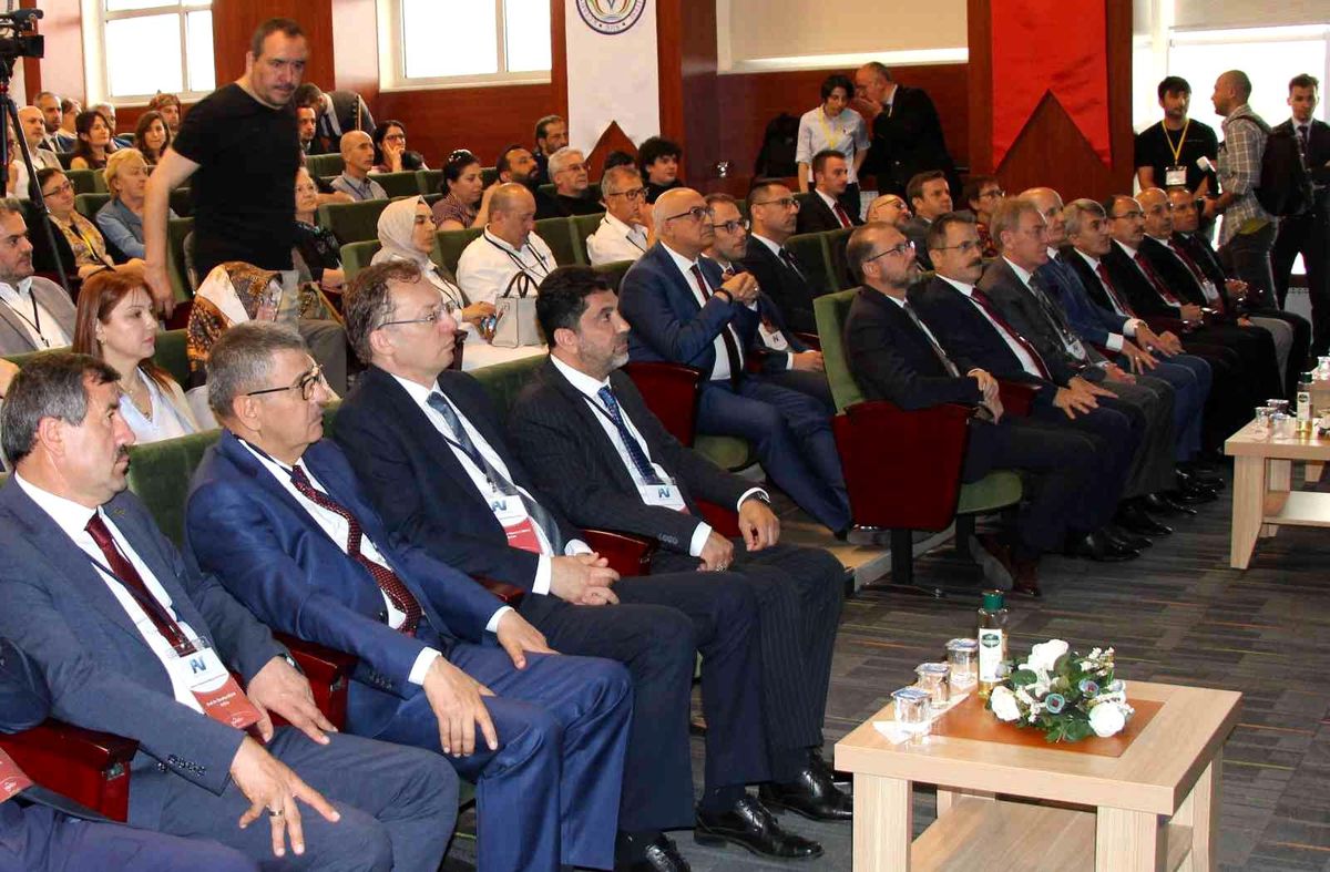 Rektör Aldemir, Adım Üniversiteleri toplantısına katıldı