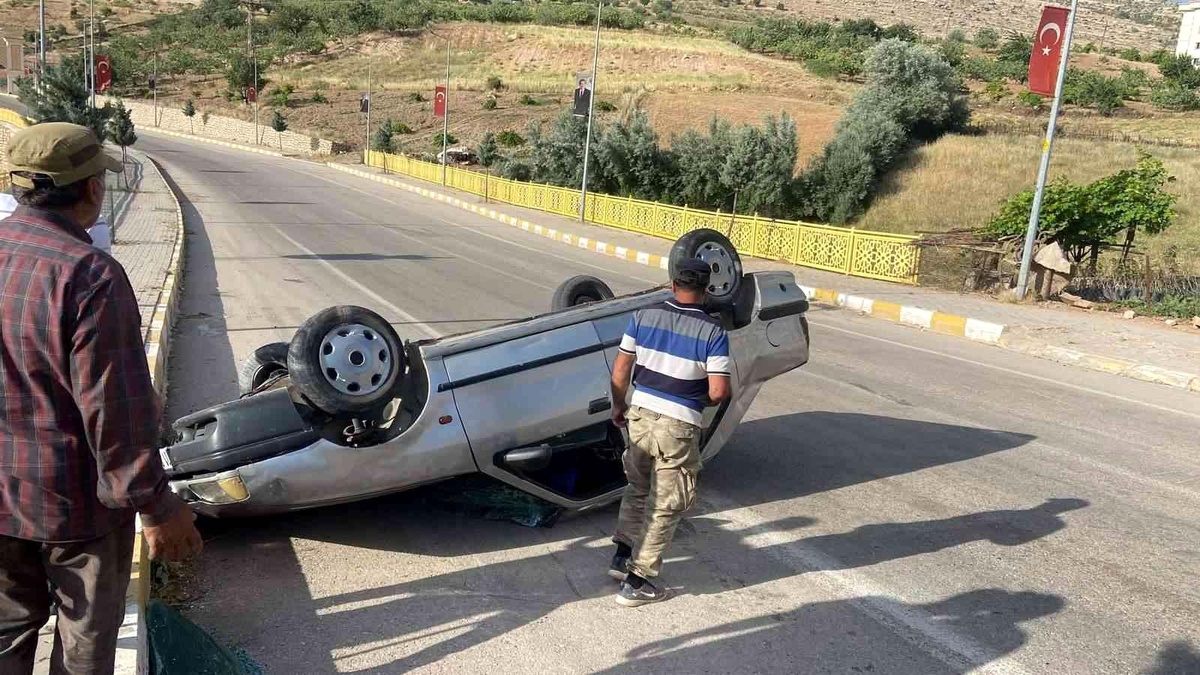 Siirt\'te araç takla attı: Sürücü kazayı yara almadan atlattı