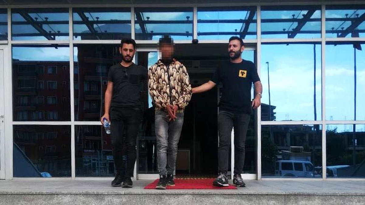 15 yaşındaki hırsızı parmak izleri ele verdi