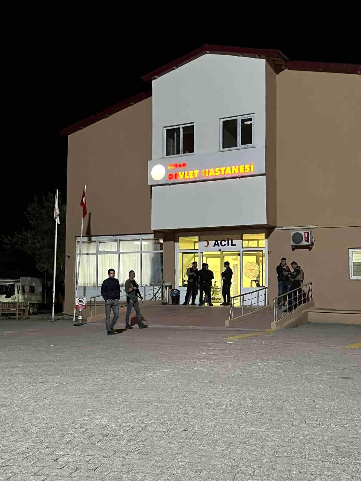 Bitlis\'te silahlı kavga: 1 ölü, biri çocuk 3 yaralı