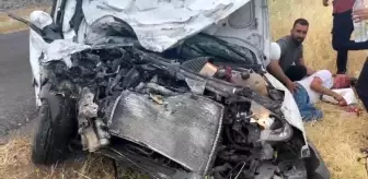 Diyarbakır'da tır ile otomobil çarpıştı: 1 yaralı