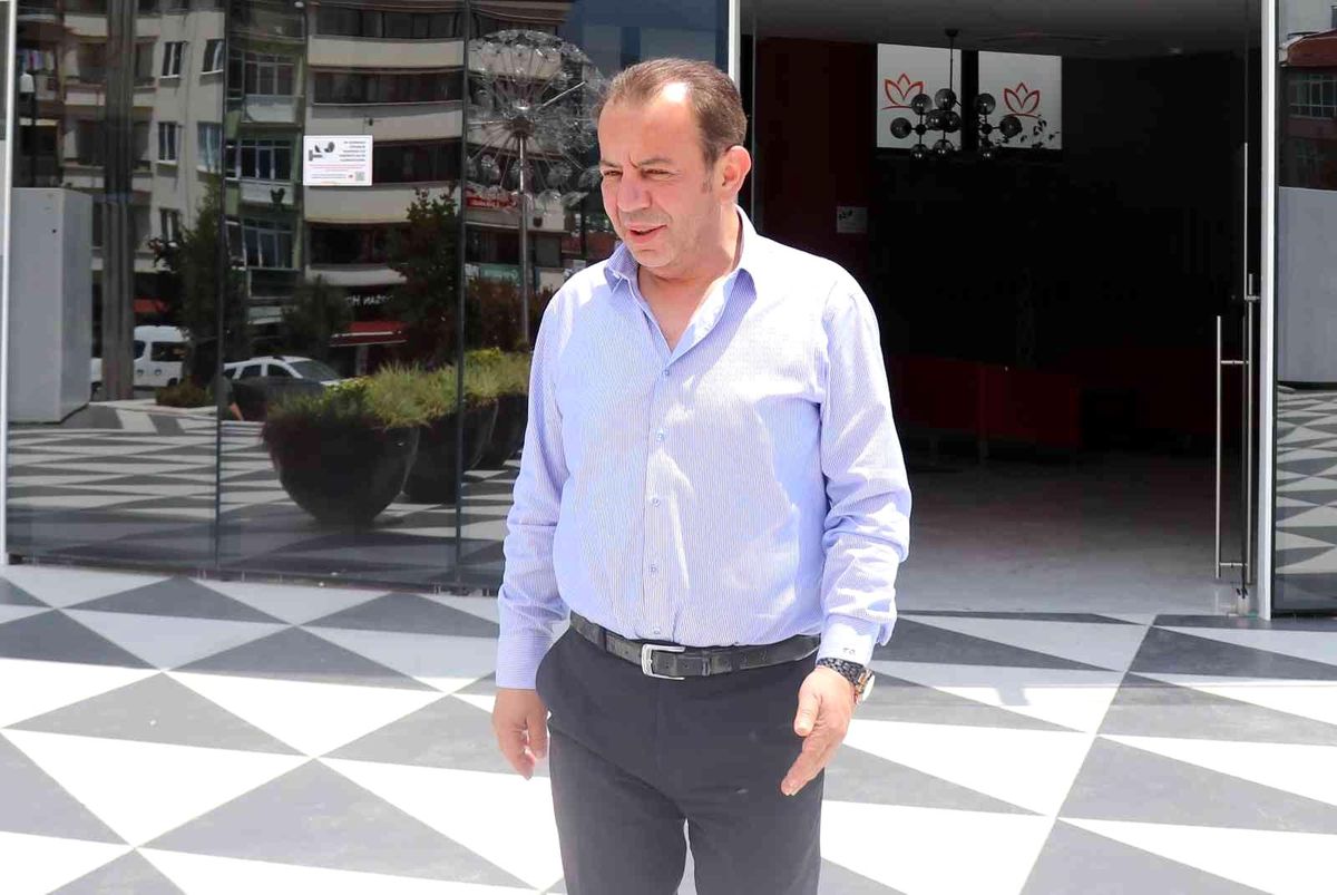 İhraç istemiyle disipline sevk edilen Özcan'dan açıklama