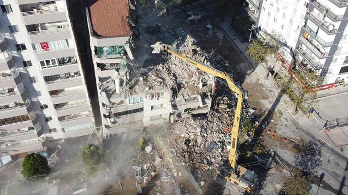 2020\'deki İzmir depreminde 11 kişinin yaşamını yitirdiği Yılmaz Erbek Apartmanı davasında 5 kişiye hapis cezası verildi