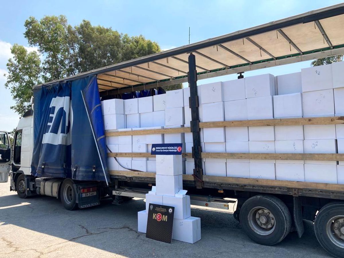 Mersin\'de 10 milyon boş makaron ele geçirildi