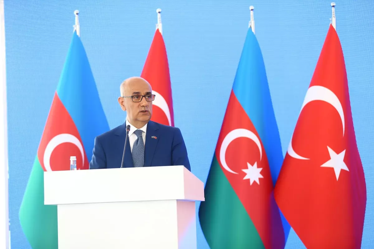 Tarım ve Orman Bakanı Kirişci, Karabağ'ın sembol şehri Şuşa'da