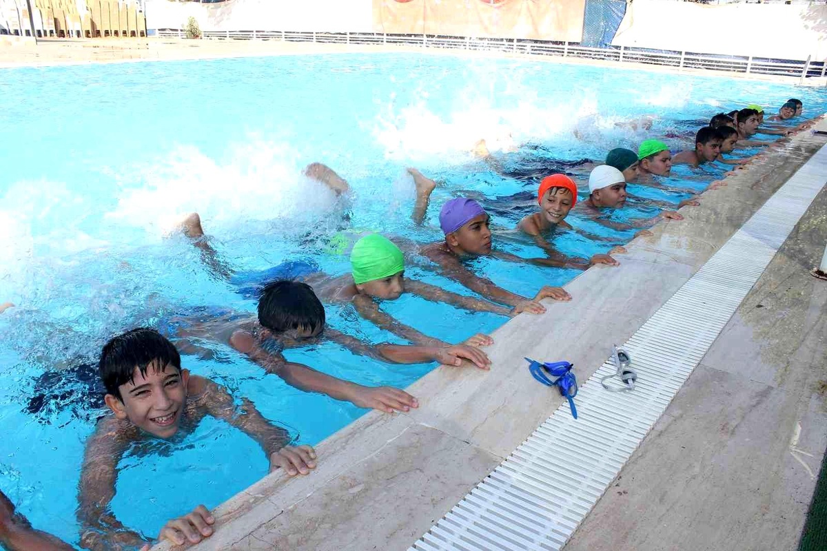 Turgutlu\'da yaz spor okulları ve kültür kurslarına kayıtlar devam ediyor