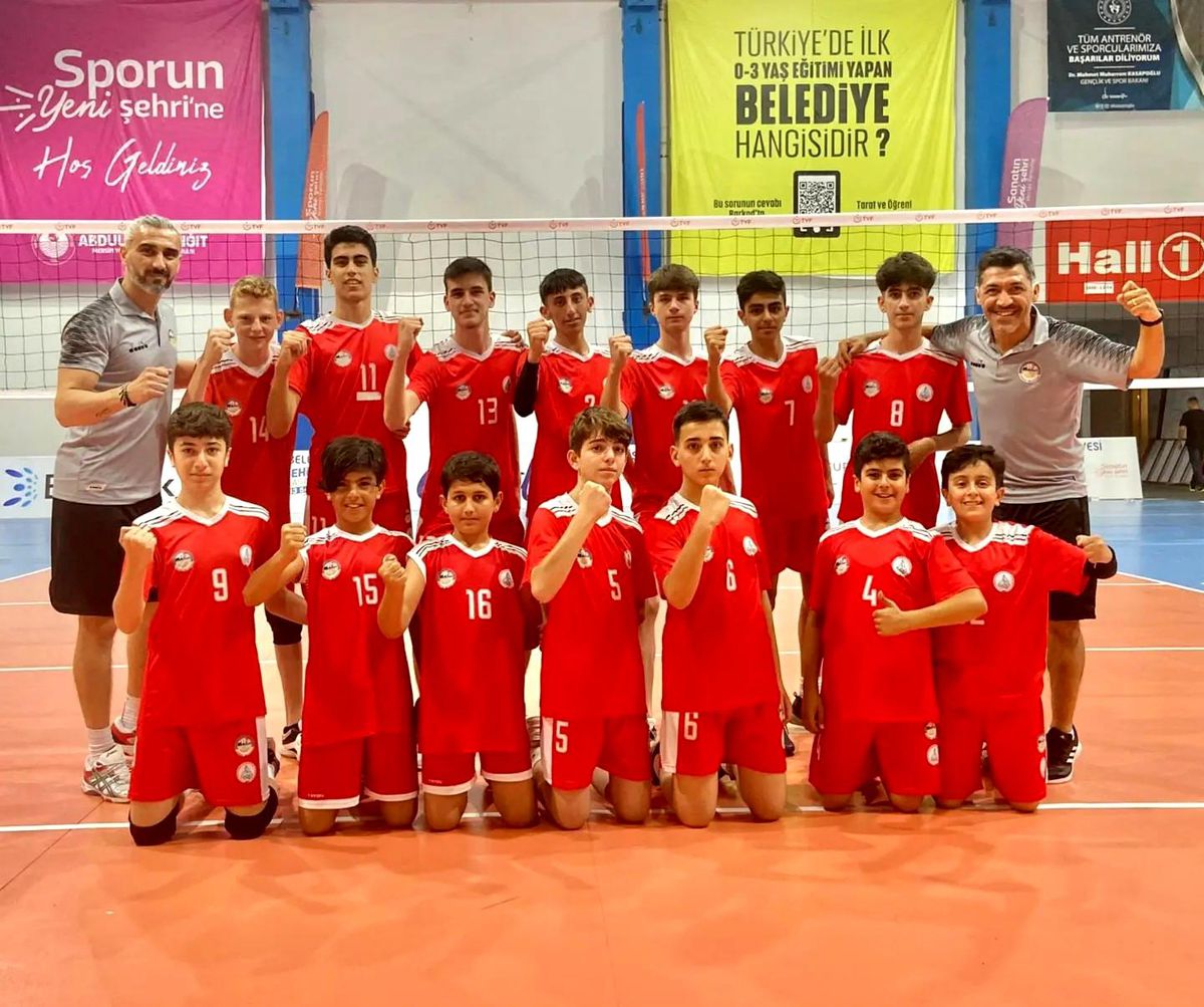 Voleybolcular Mersin\'den başarıyla döndü