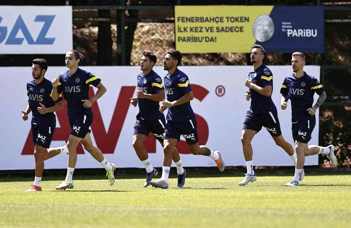 Fenerbahçe yeni sezon hazırlıklarını sürdürdü