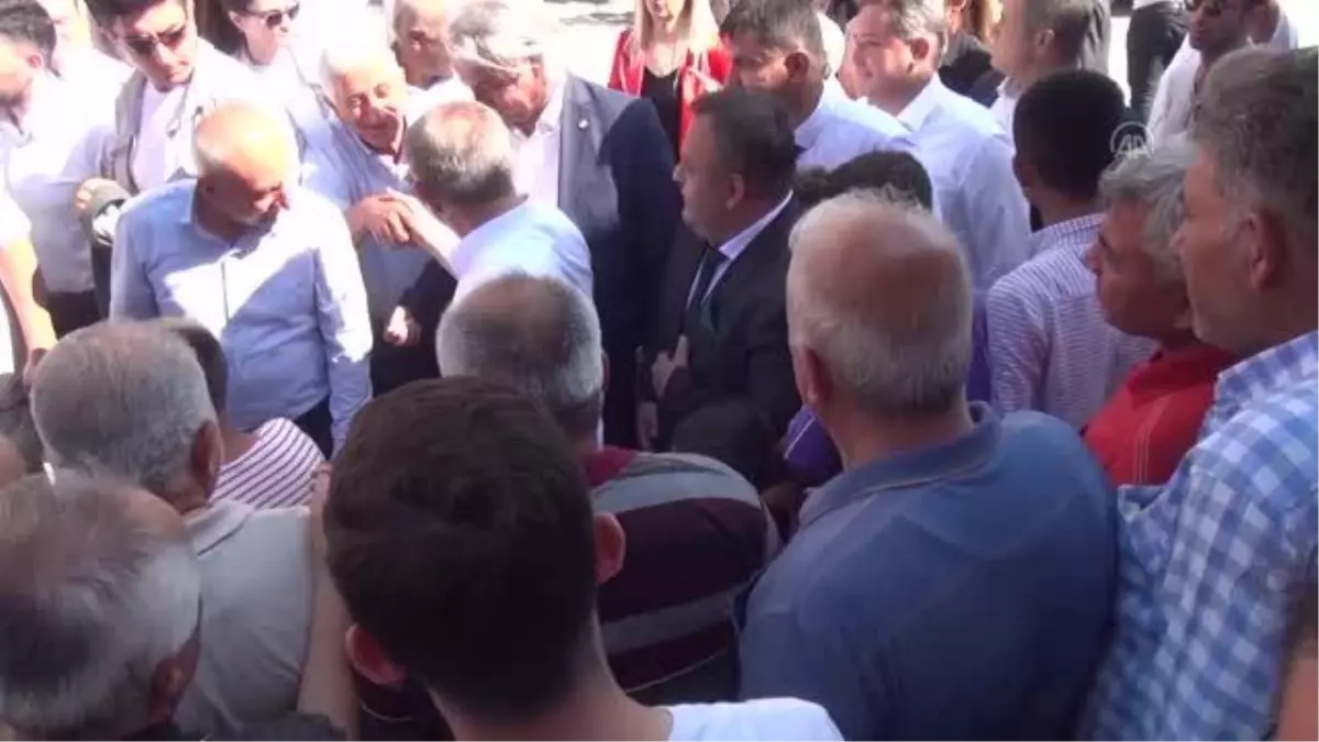 Gelecek Partisi Genel Başkanı Davutoğlu, Osmaniye\'de çeşitli programlara katıldı