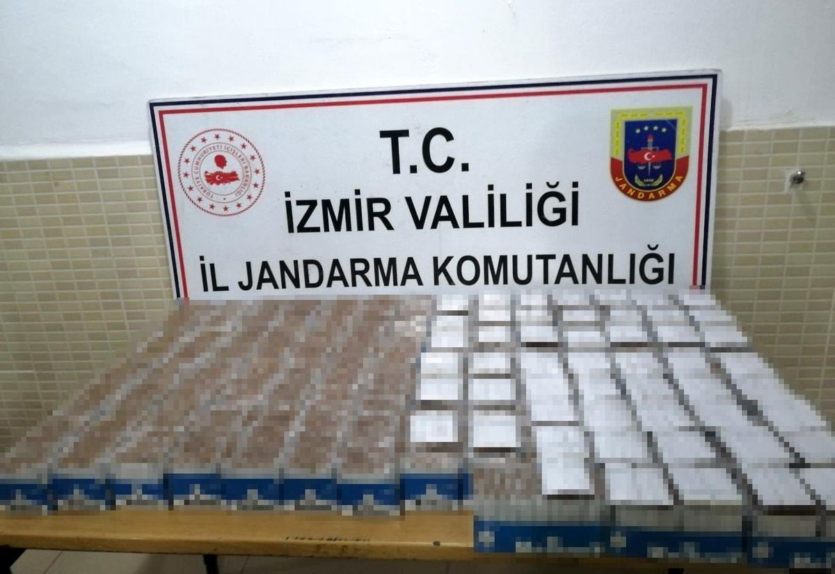 İzmir\'de bir kamyonette 19 bin 550 makaron ele geçirildi