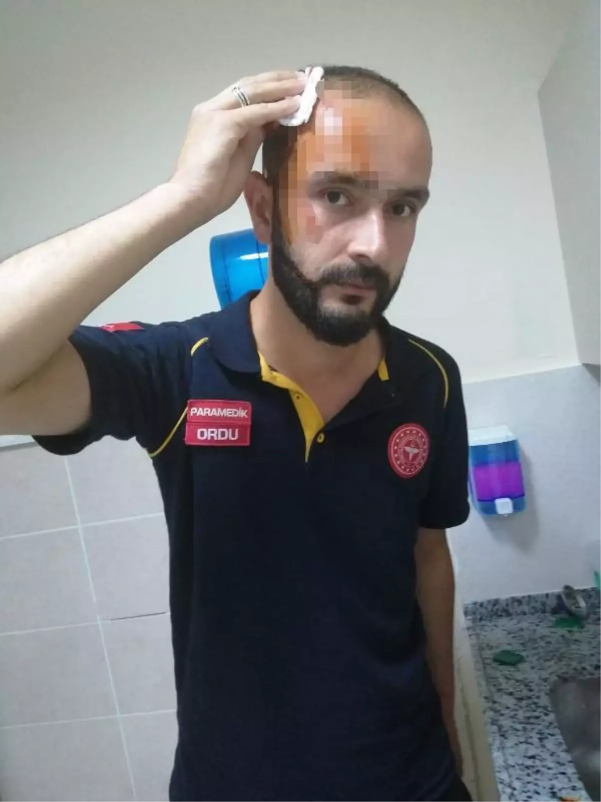 Ordu\'da sağlık görevlisine perde demiriyle saldırı