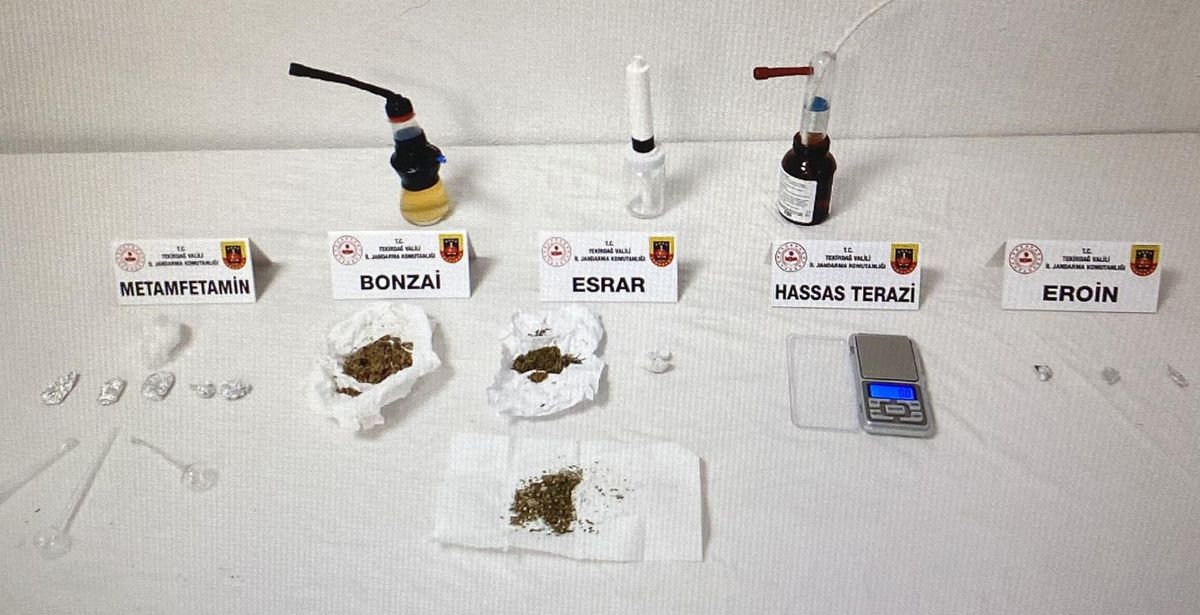 Tekirdağ\'da evlerinde uyuşturucu ele geçirilen 2 kişi tutuklandı