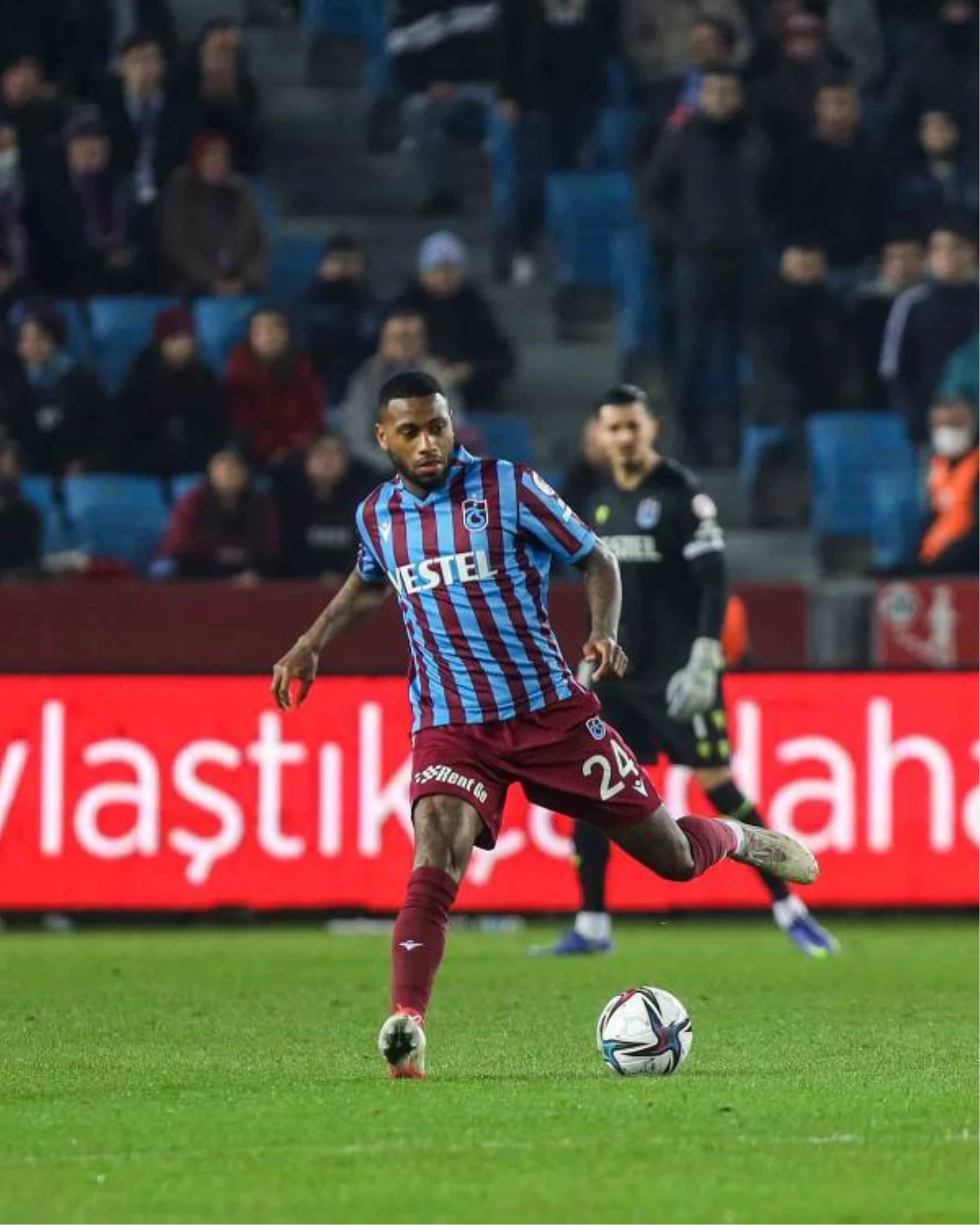Trabzonspor, Denswil ile 4 yıllığına anlaştı