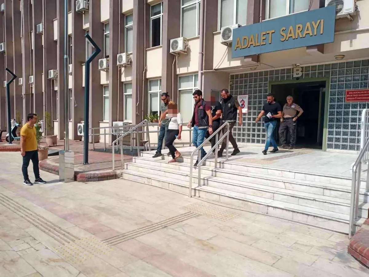 Uyuşturucu taciri çift yakalandı