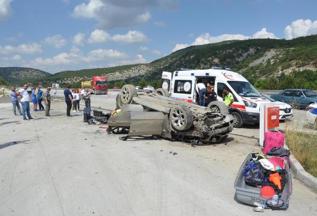 Bulgar ailenin otomobili takla attı: 1 ölü, 3 yaralı