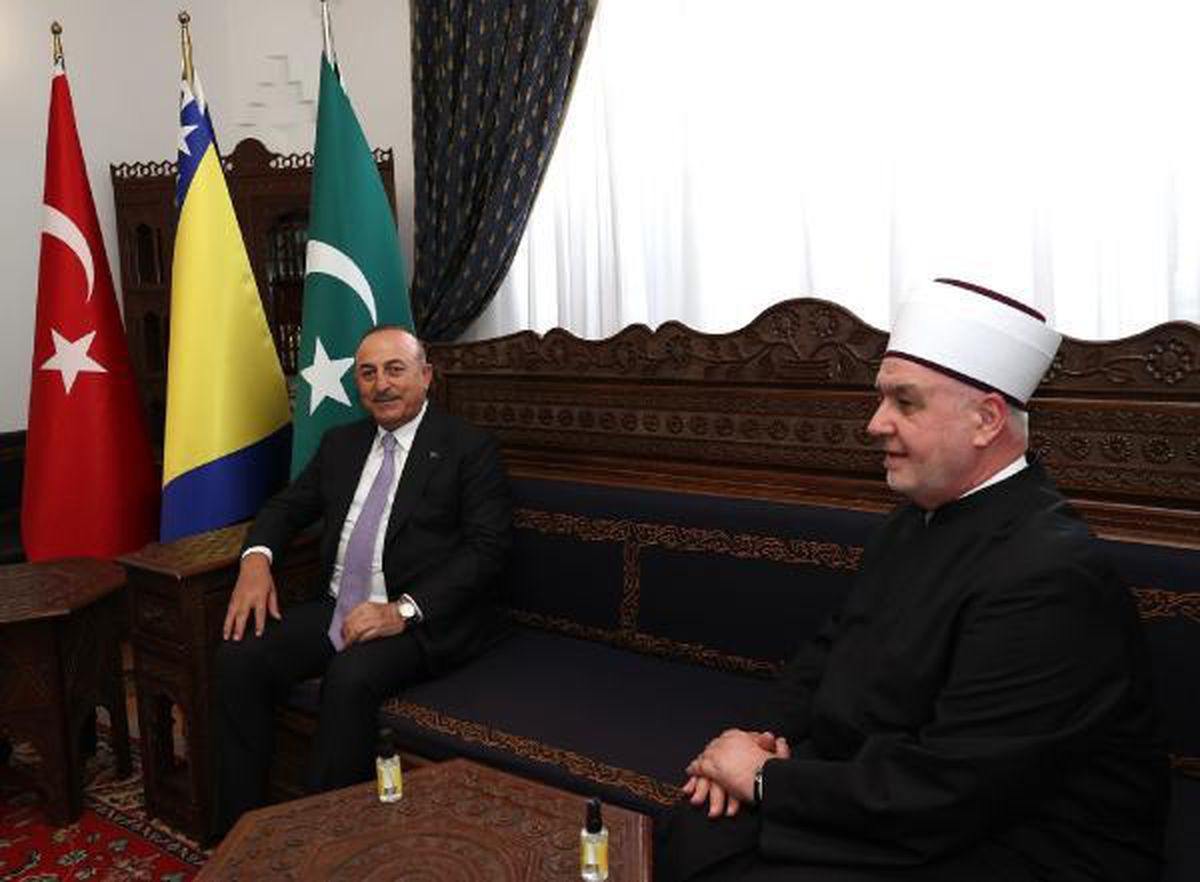 Çavuşoğlu, Bosna-Hersek ziyaretine başladı