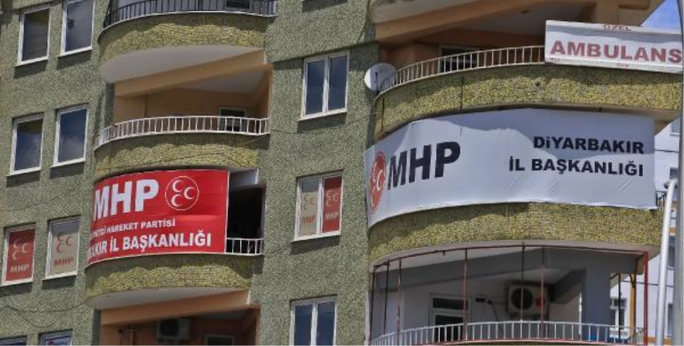 Diyarbakır\'da feshedilen MHP teşkilatının il başkanı Kayaalp tutuklandı