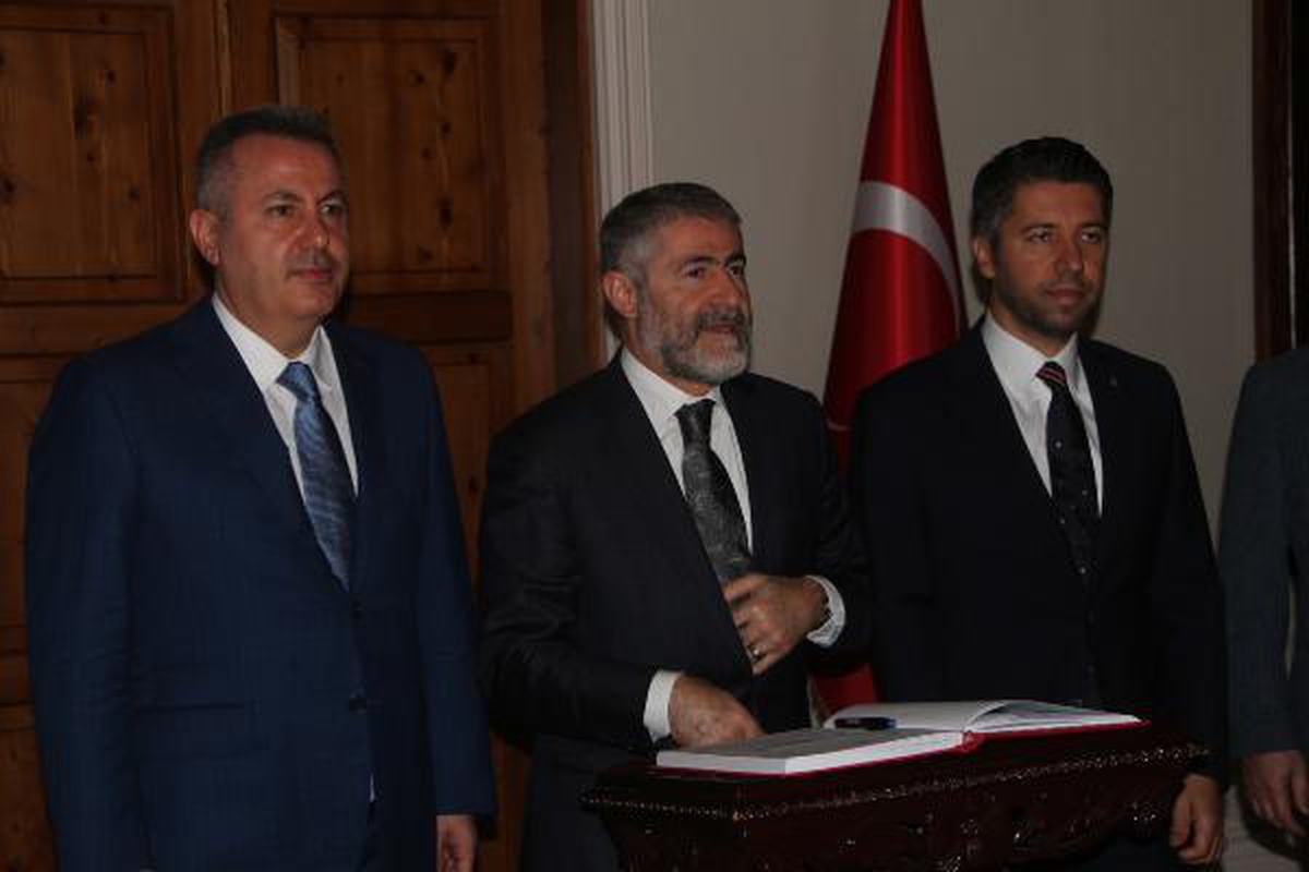 Hazine ve Maliye Bakanı Nebati, Adana\'da
