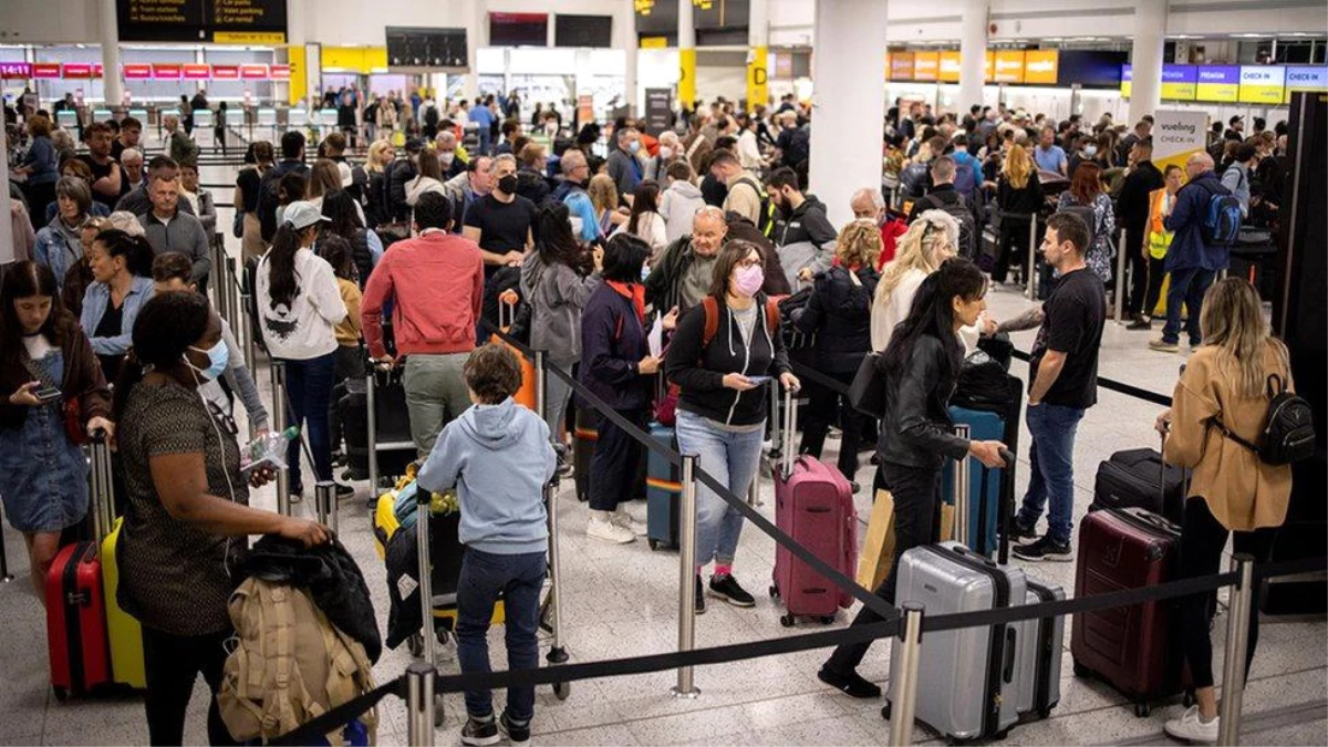 Londra Gatwick Havalimanı yeterli çalışan olmadığı için yazın uçuş sayısını azaltacak