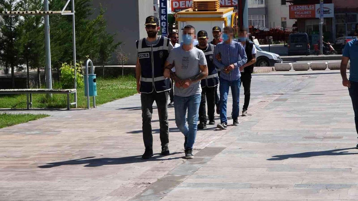 Niğde\'deki kuzen cinayetinde 2 tutuklama