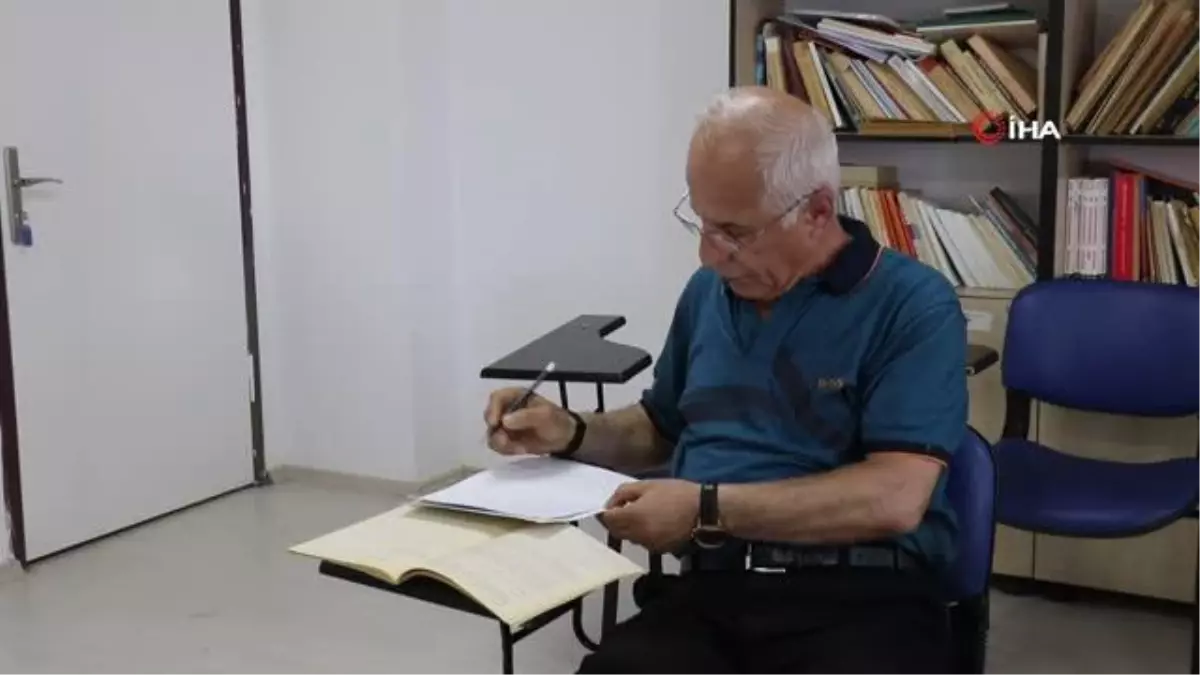 Pes etmedi, 63 yaşında üniversiteden mezun oldu