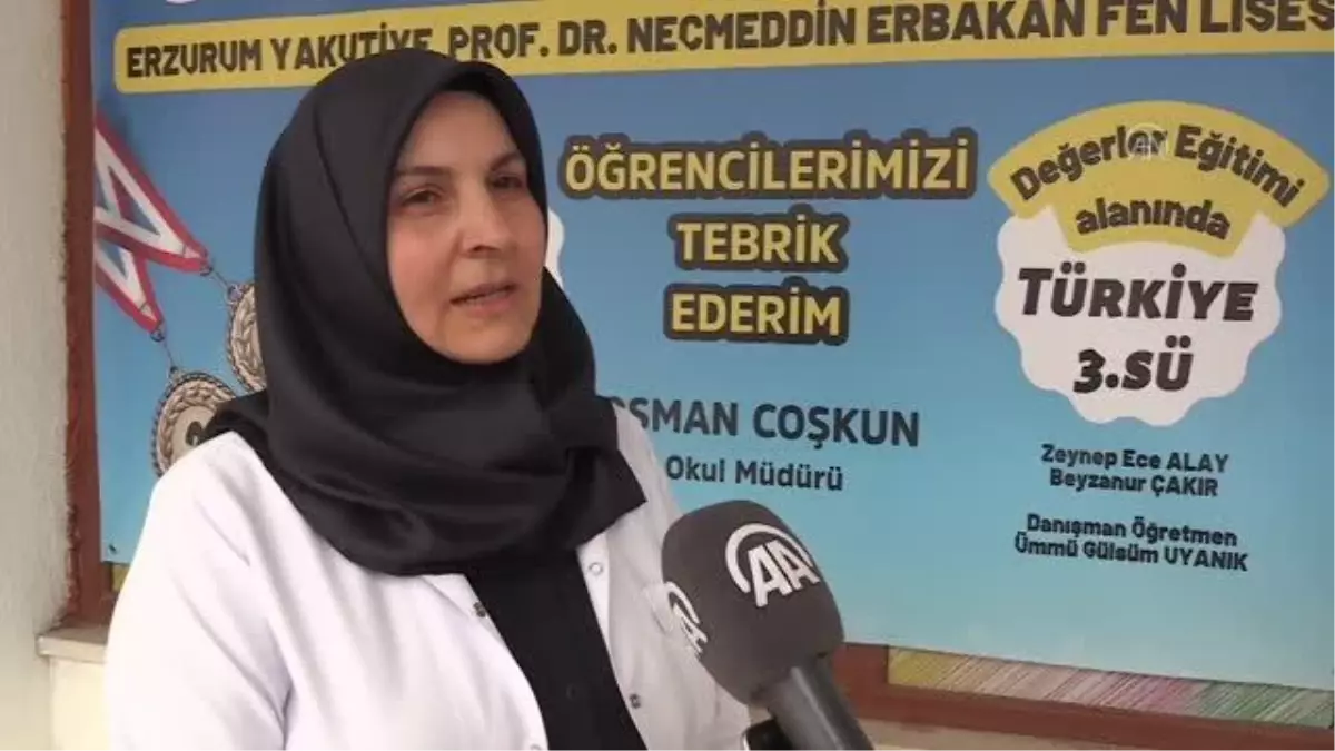 Arkadaşlarının sabrını ölçen lise öğrencileri TÜBİTAK finalinden ödülle döndü