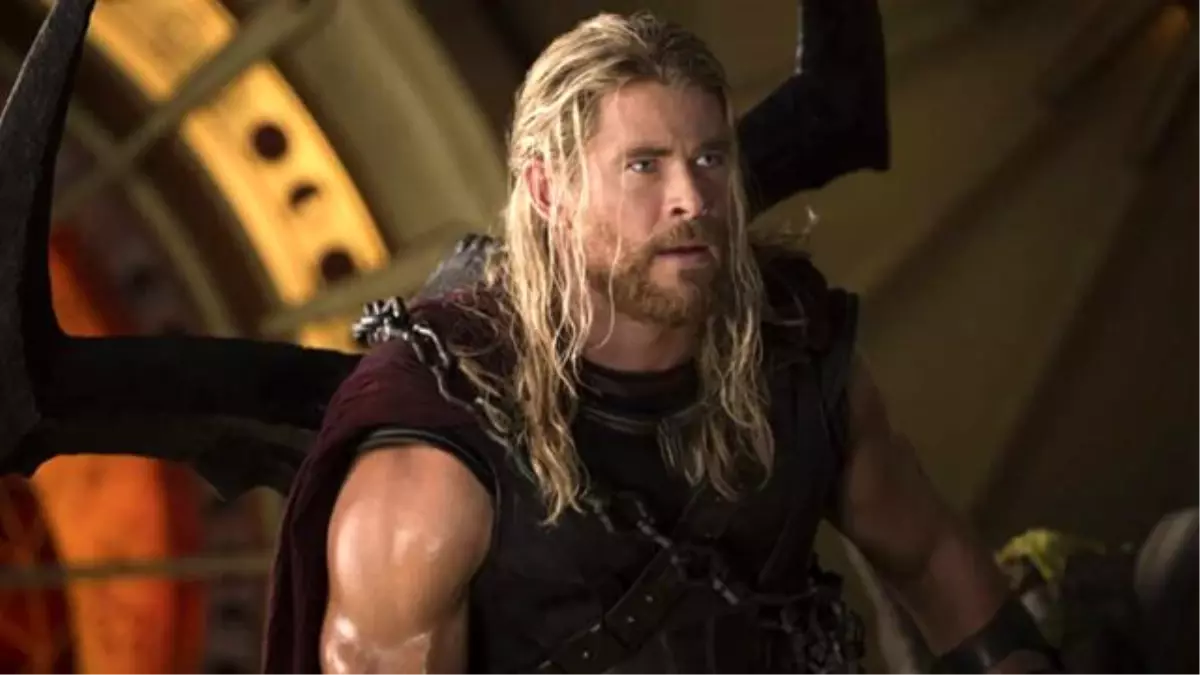 Chris Hemsworth\'tan hayranları üzecek Thor açıklaması!