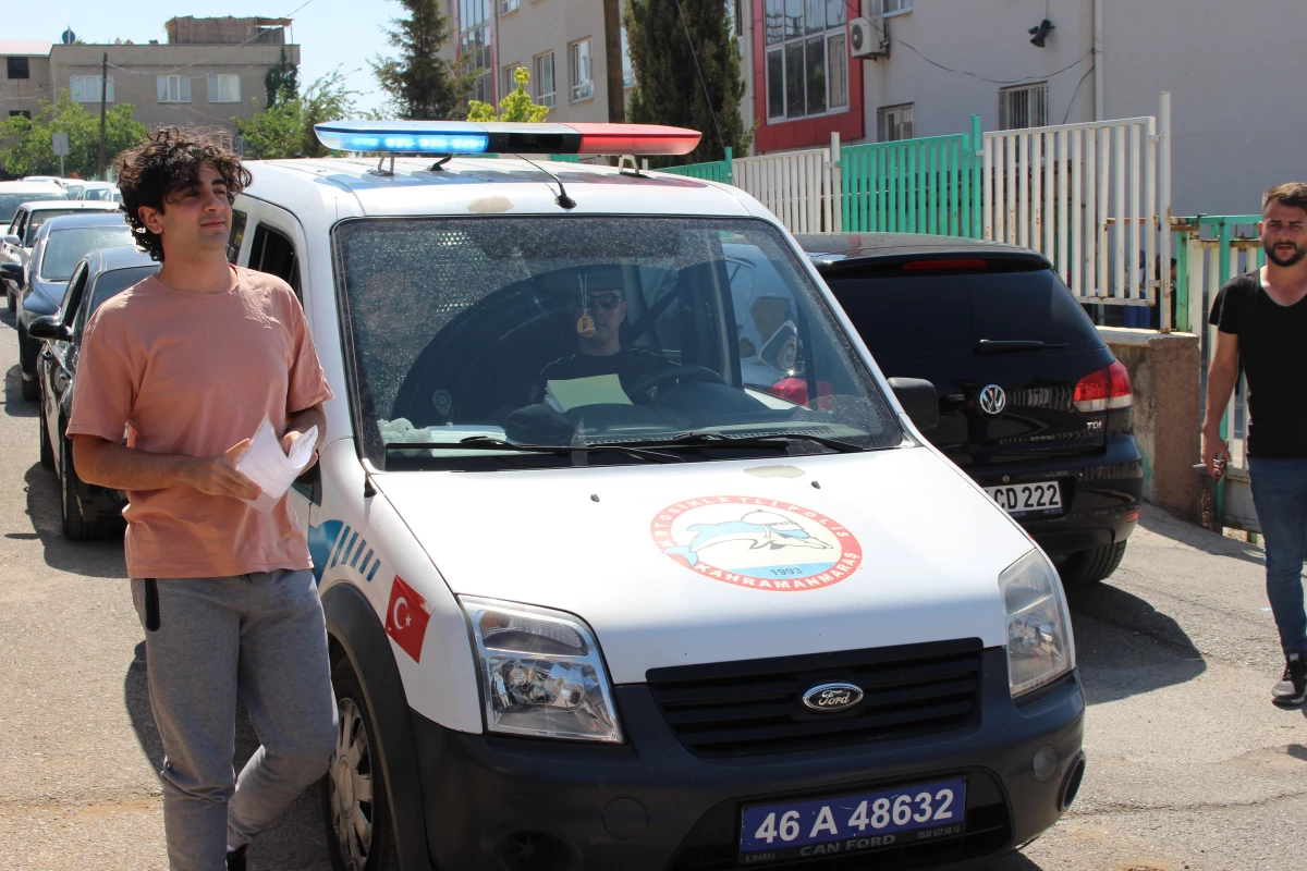Kahramanmaraş\'ta polis ekipleri, YKS\'ye geç kalan 55 adayı sınava yetiştirdi